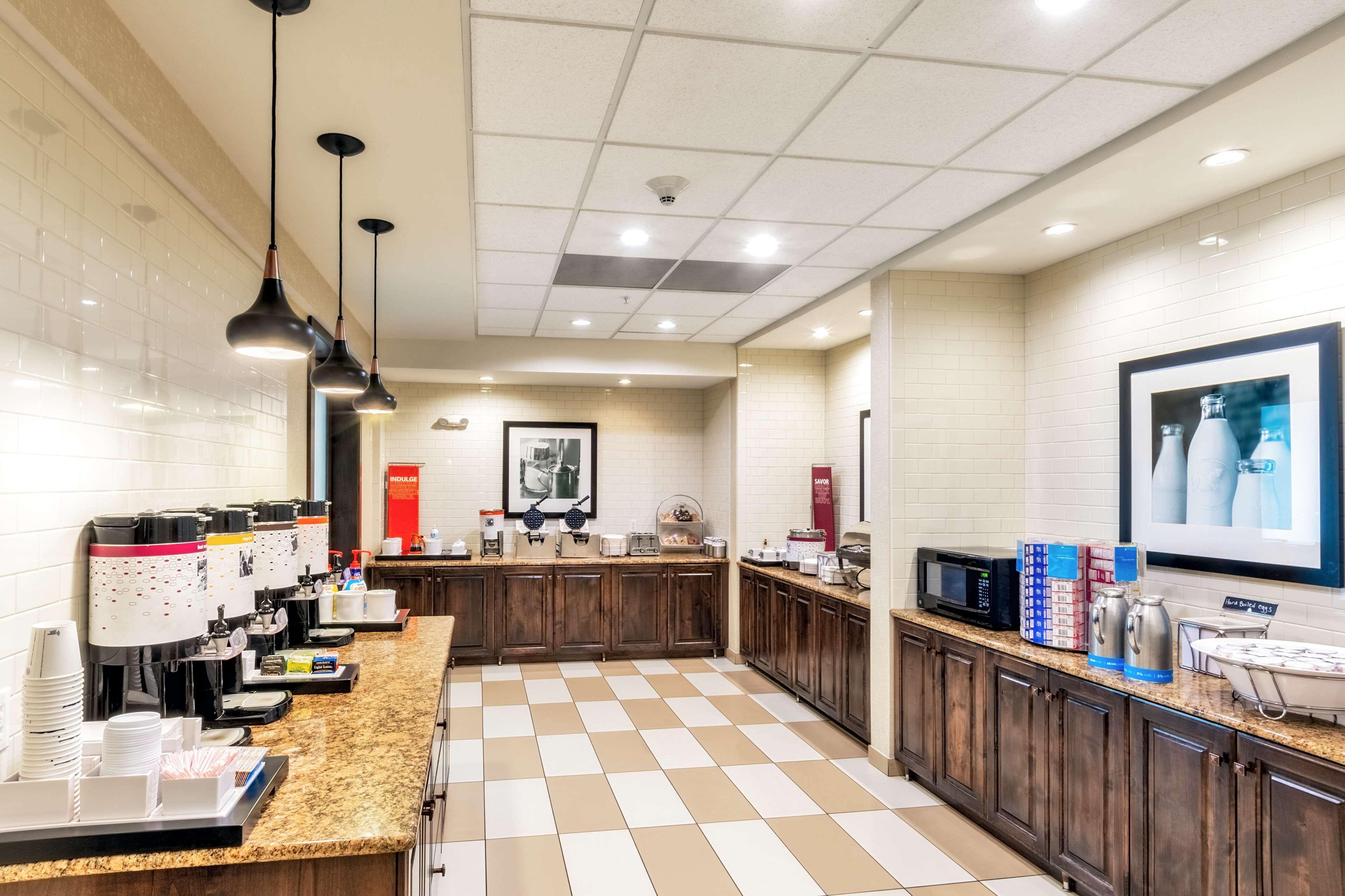 Hampton Inn Laramie Kültér fotó