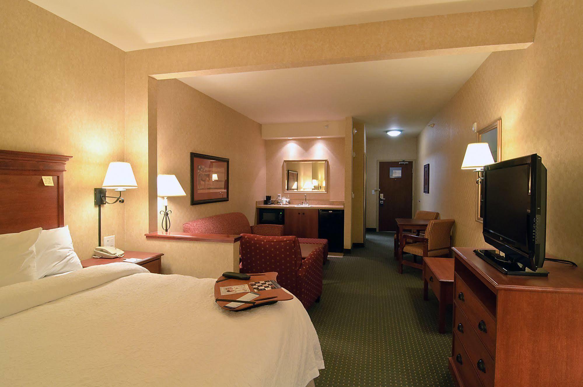 Hampton Inn Laramie Kültér fotó