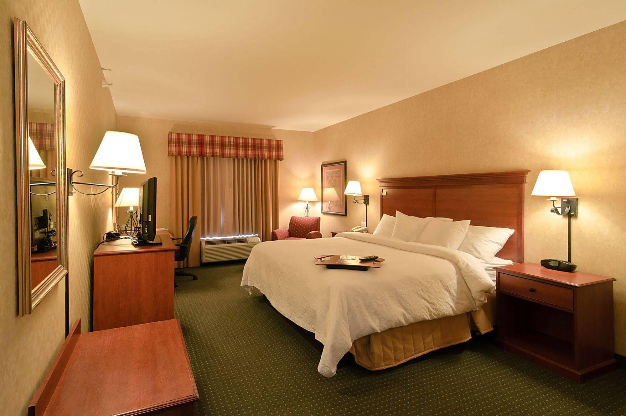 Hampton Inn Laramie Kültér fotó